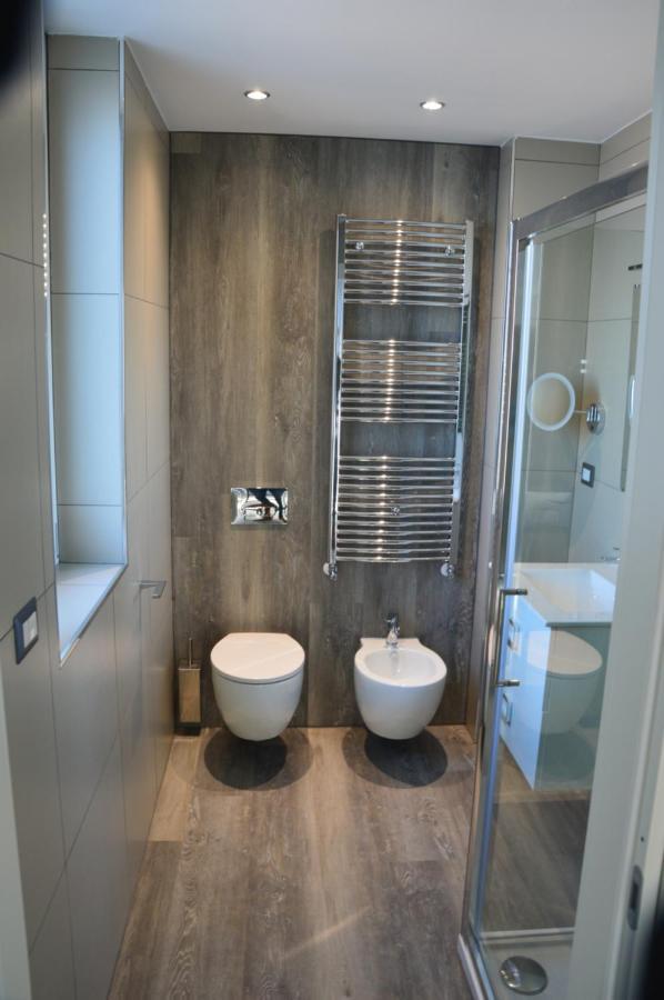 Luxury Bellevue Centro Citta Apartment เปสการา ภายนอก รูปภาพ